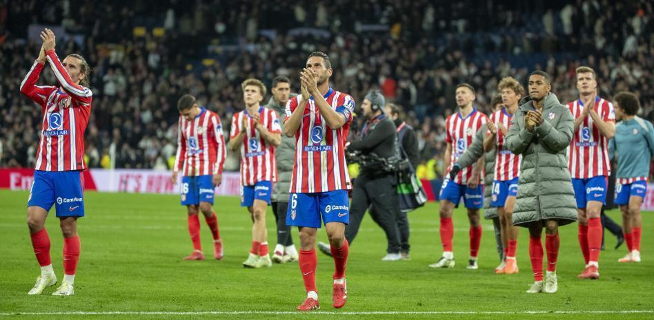 半场战报：都灵1-1科莫，弗拉希奇点射，阿达伊建功