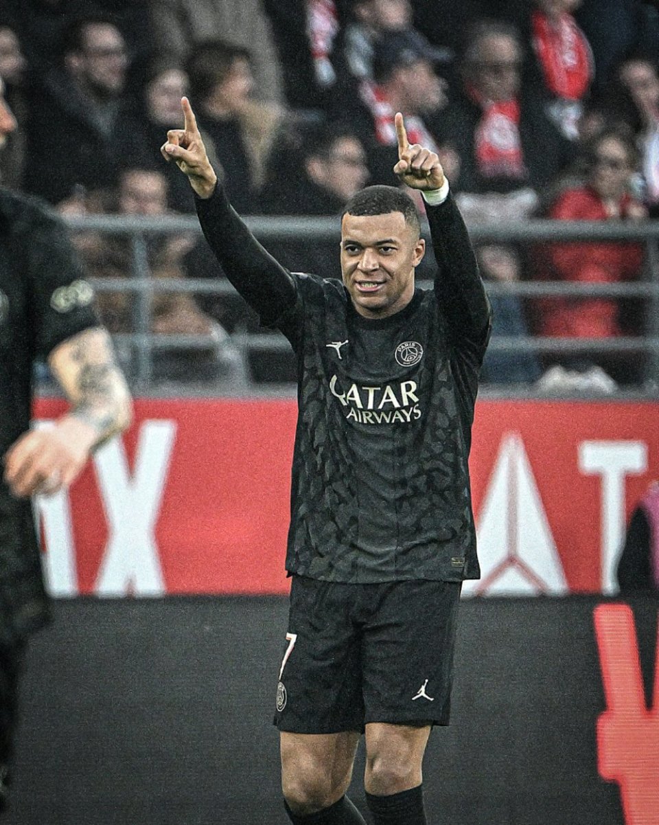 阿尔瓦雷斯连续5场西甲0球0助，近9场联赛仅打入1球