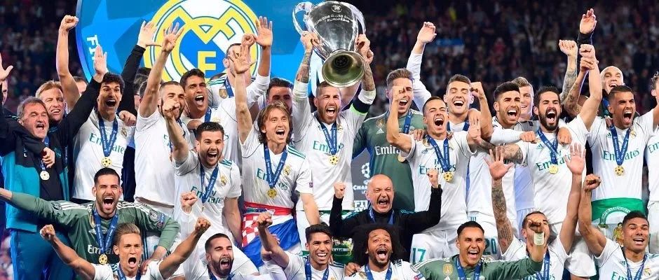 拜仁莱万梅开二度战胜门兴