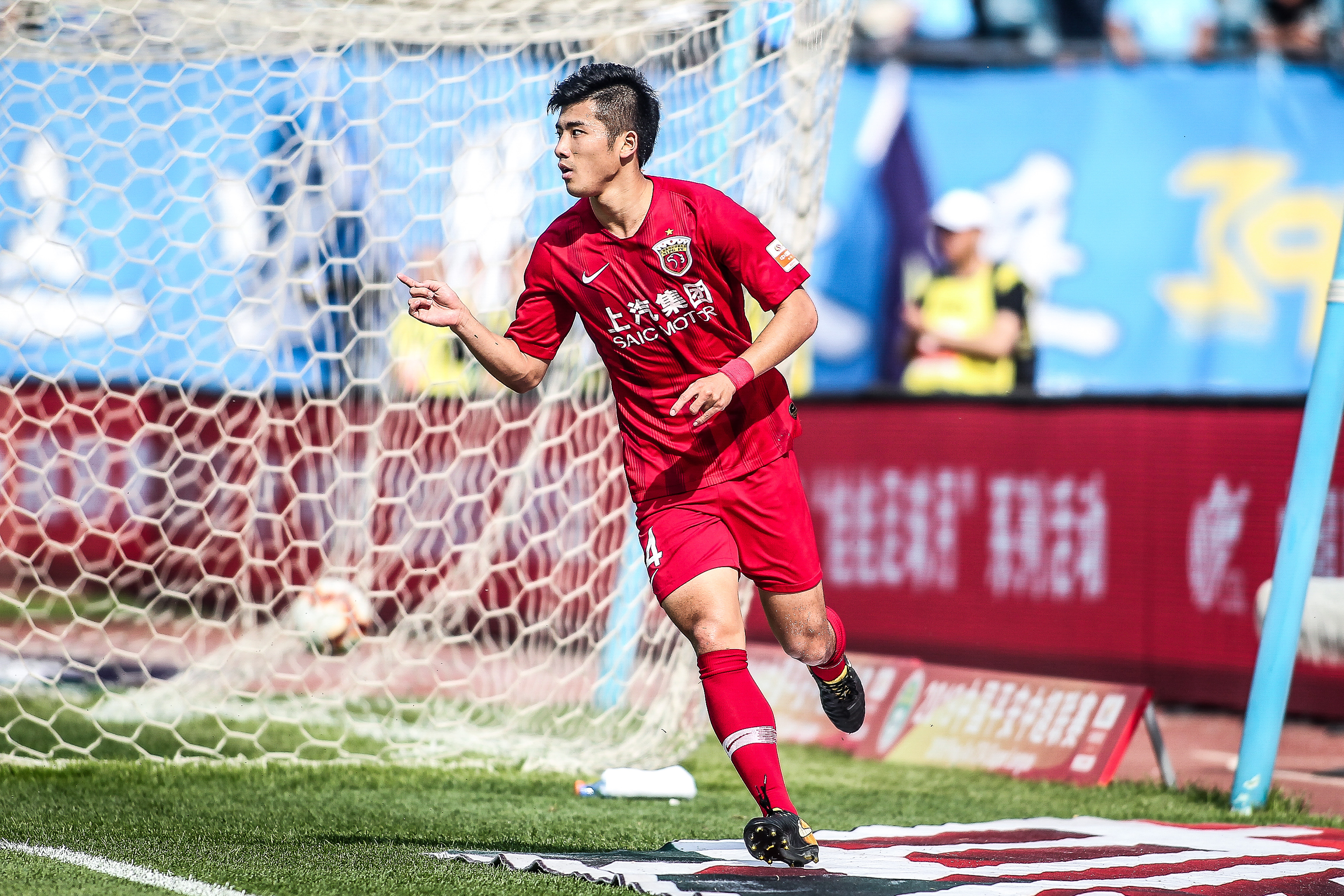 CBA：辽宁男篮稳住胜局 客场击败山东