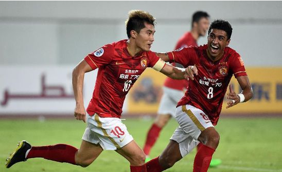 足球巴萨锋线双子星状态火热，联手贡献20球