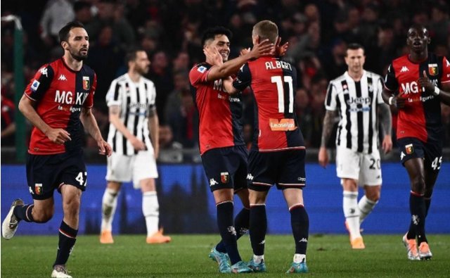 巴萨官方：特尔施特根已获医疗许可，入选对阵法兰克福大名单