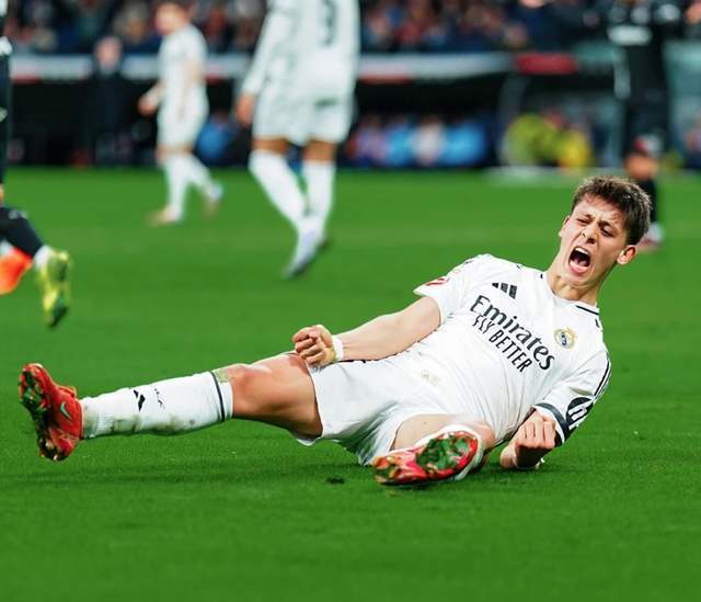 根据目前的情况拜仁明年夏天无意与格雷茨卡续约