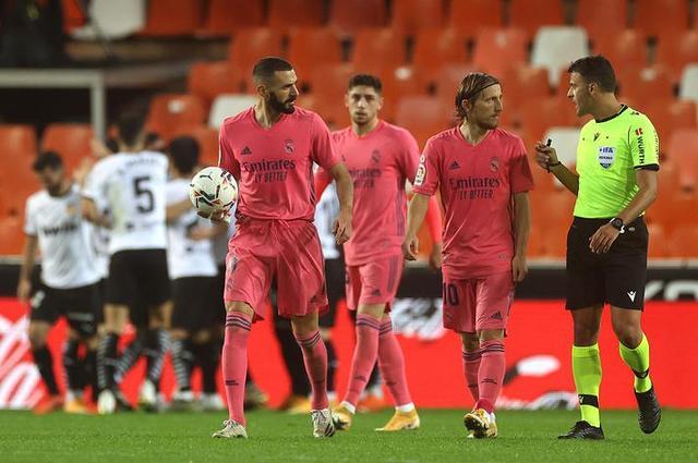 来者不善，柔佛新山马来超9场全胜，打入48球仅丢3球